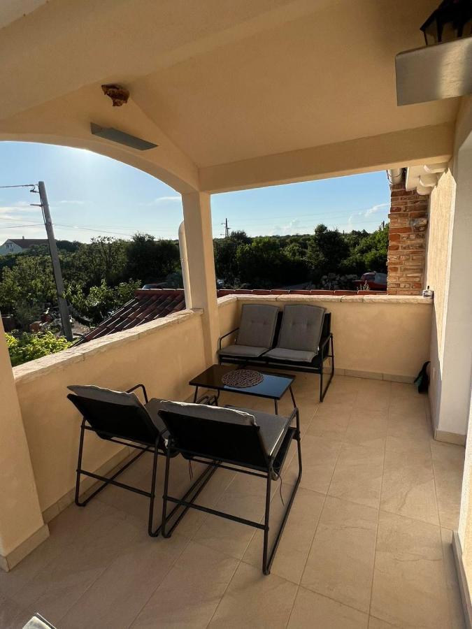 Apartman Lorena Lakmartin Esterno foto